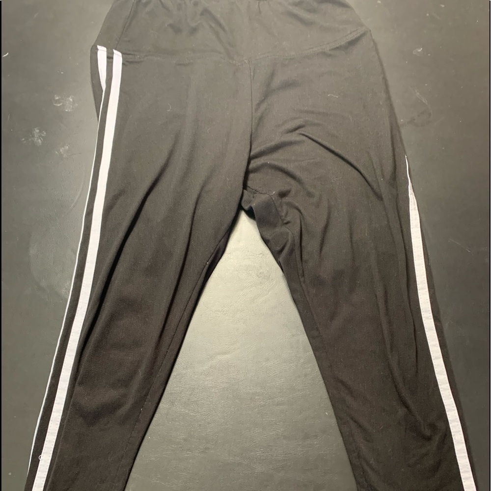 Black with white side stipe leggings